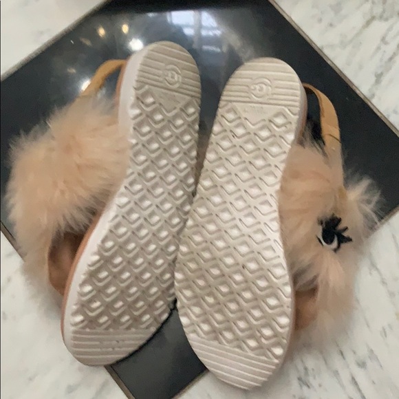 Ugg Sandals - Picture 4 of 6